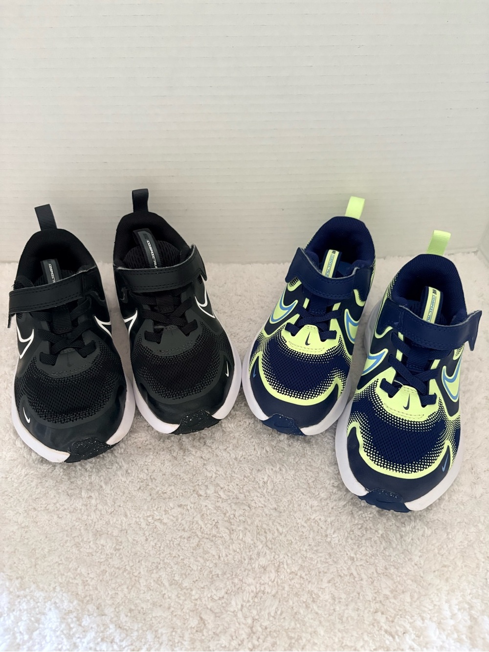 Nike Cosmic Toddler Running Athletic Shoes Black and Navy Size 10.5C